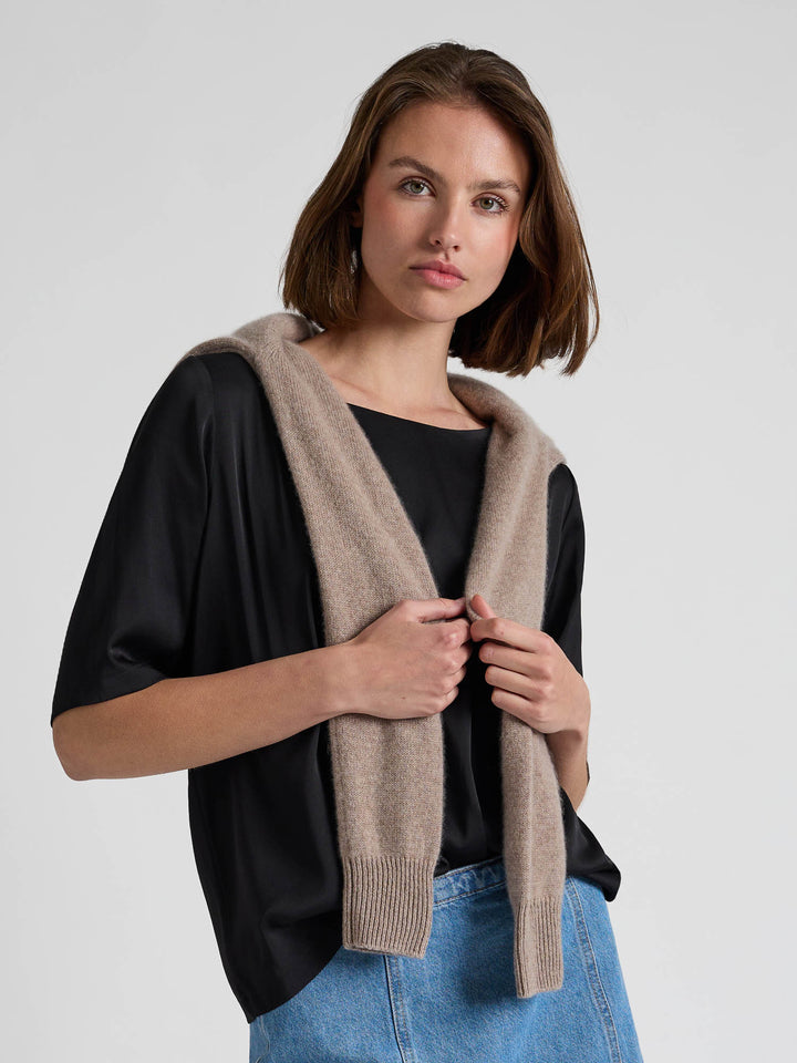 Silk blouse "Viola" - Black - 100% pure Cashmere - Scandinavian design - Kashmina