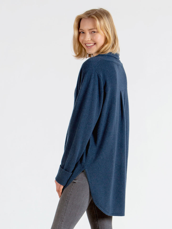 cashmere sweater "Ida" in 100% pure cashmere. Scandinavian design by kashmina.