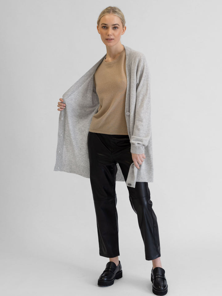 Cashmere cardigan "Lykke" 100% pure cashmere. Scandinavian design. Color: Light Grey