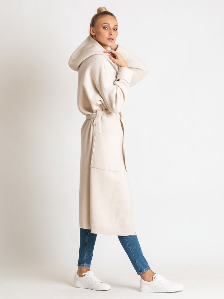 cashmere coat "Nora" with hood, from Kashmina. 100% cashmere, pearl