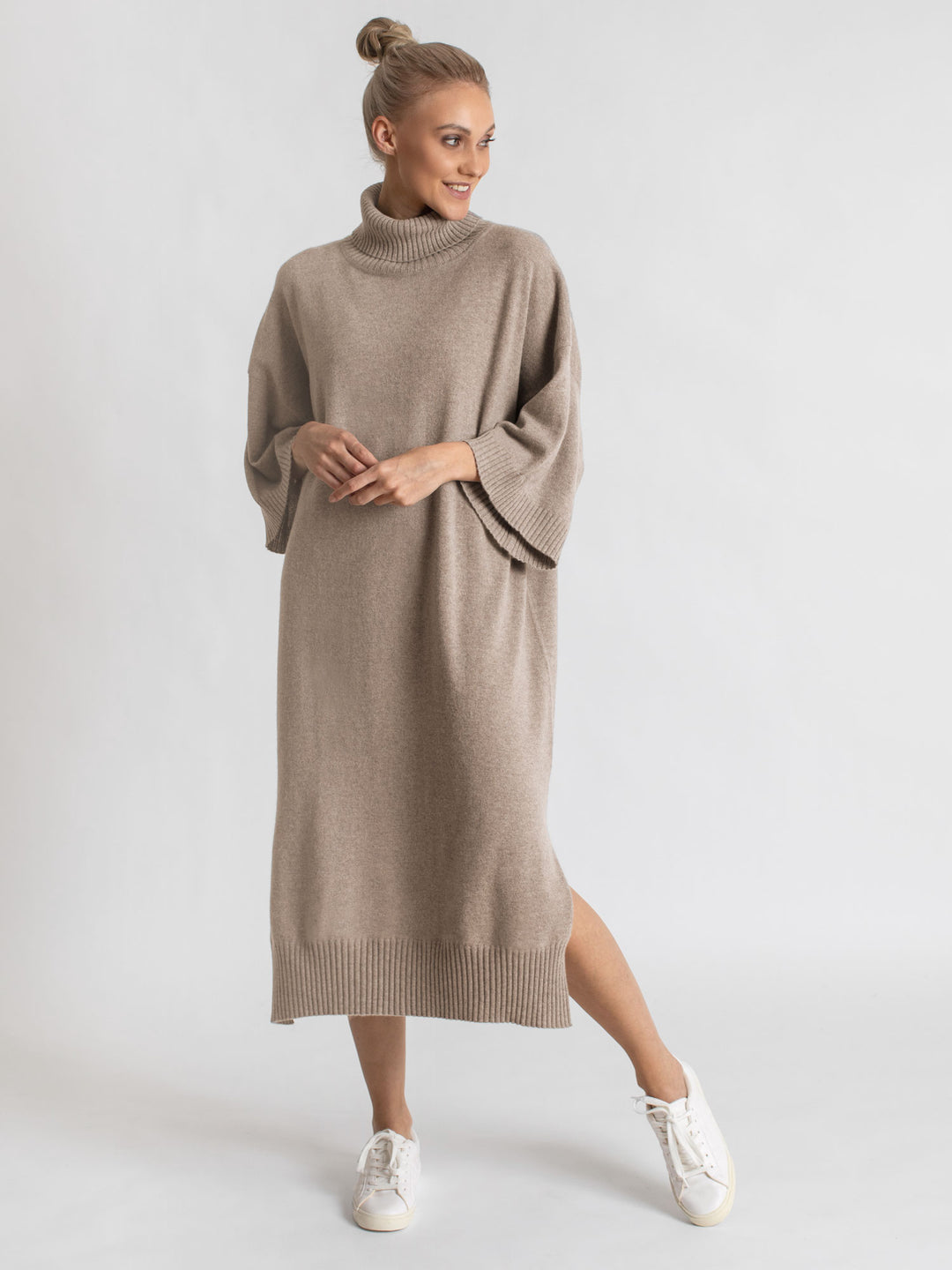 Cashmere dress "Breeze" from Kashmina. Norwegian sustainable fashion