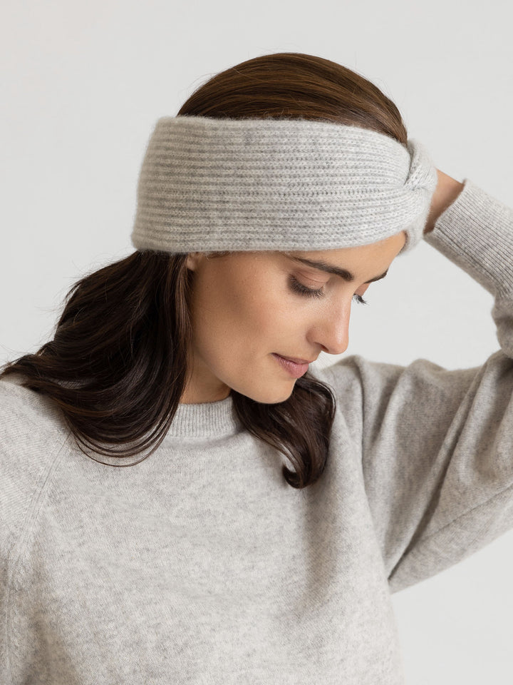 Cashmere head band Freya. 100% cashmere from Kashmina