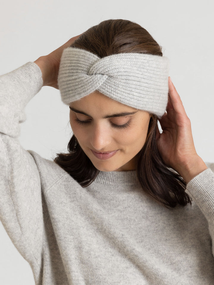 Cashmere head band Freya. 100% cashmere from Kashmina