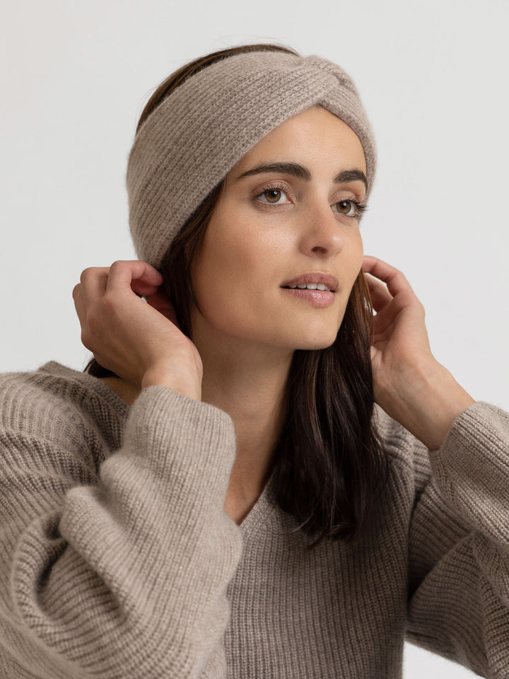Cashmere head band Freya. 100% cashmere from Kashmina