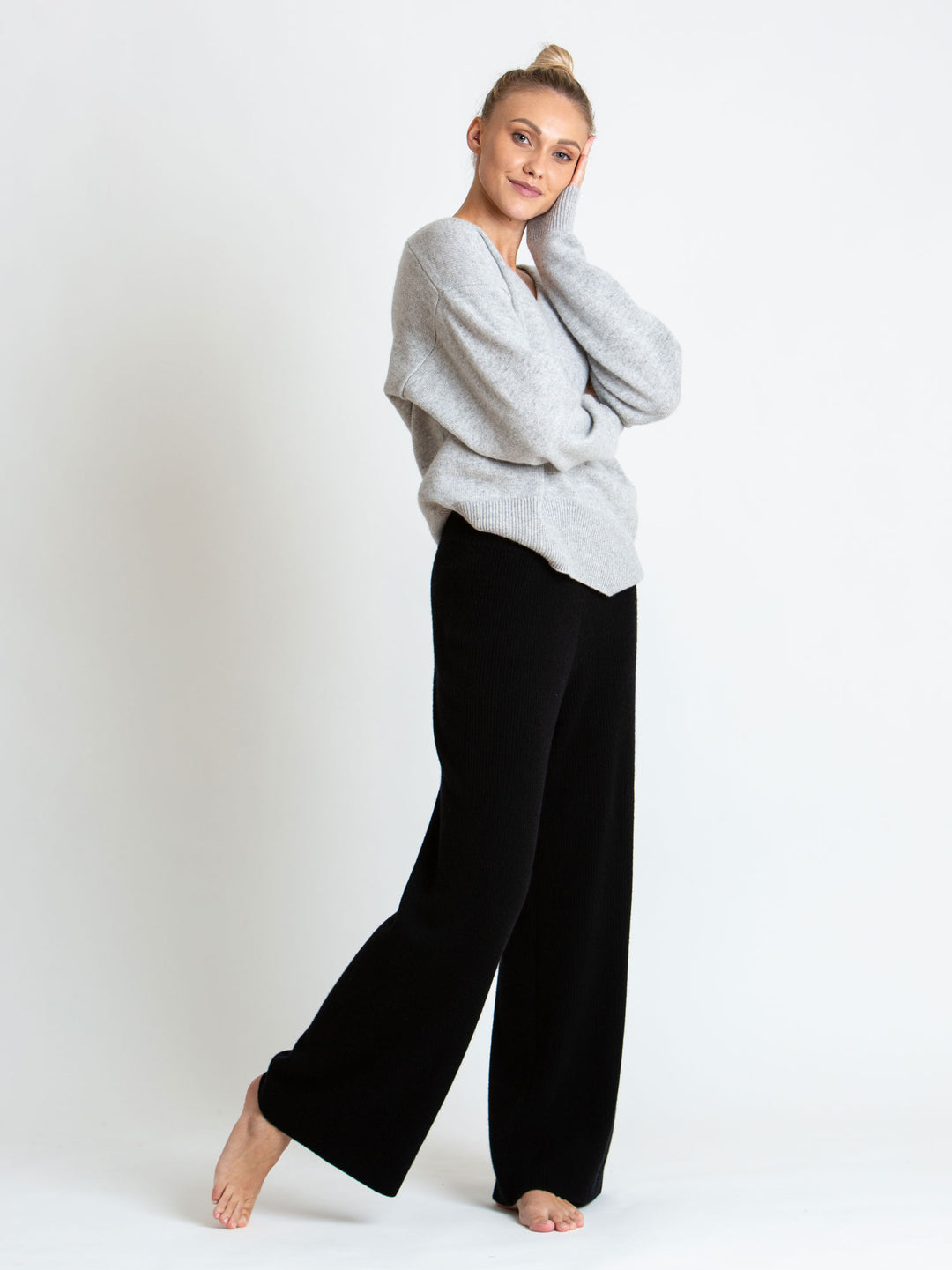 "North" cashmere pants in rib knit and 100% pure cashmere from Kashmina 