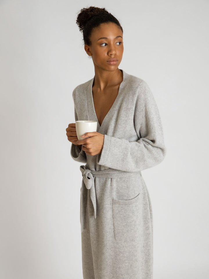 cashmere robe lux knitted in 100% cashmere, from Kashmina, Scandinavian design