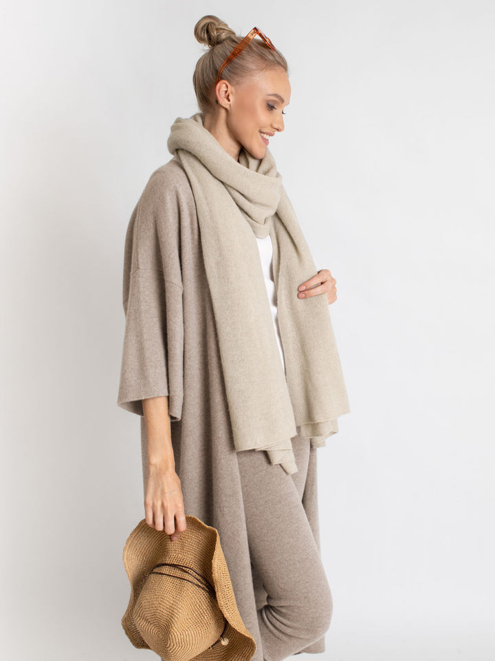 Cashmere scarf "Flow" 100% cashmere from Kashmina. Norwegian design. Color: Ginger.