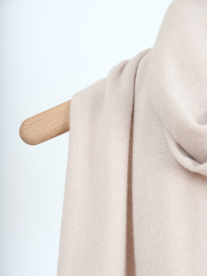 Cashmere scarf "Signature" in 100% cashmere from Kashmina, pearl color