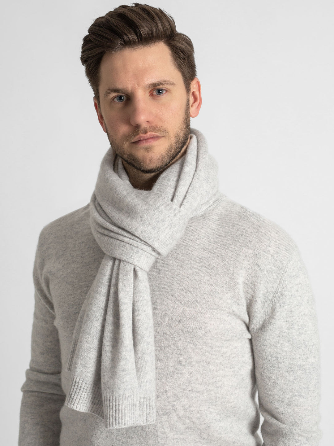 Cashmere scarf Urban - light grey – Kashmina of Norway