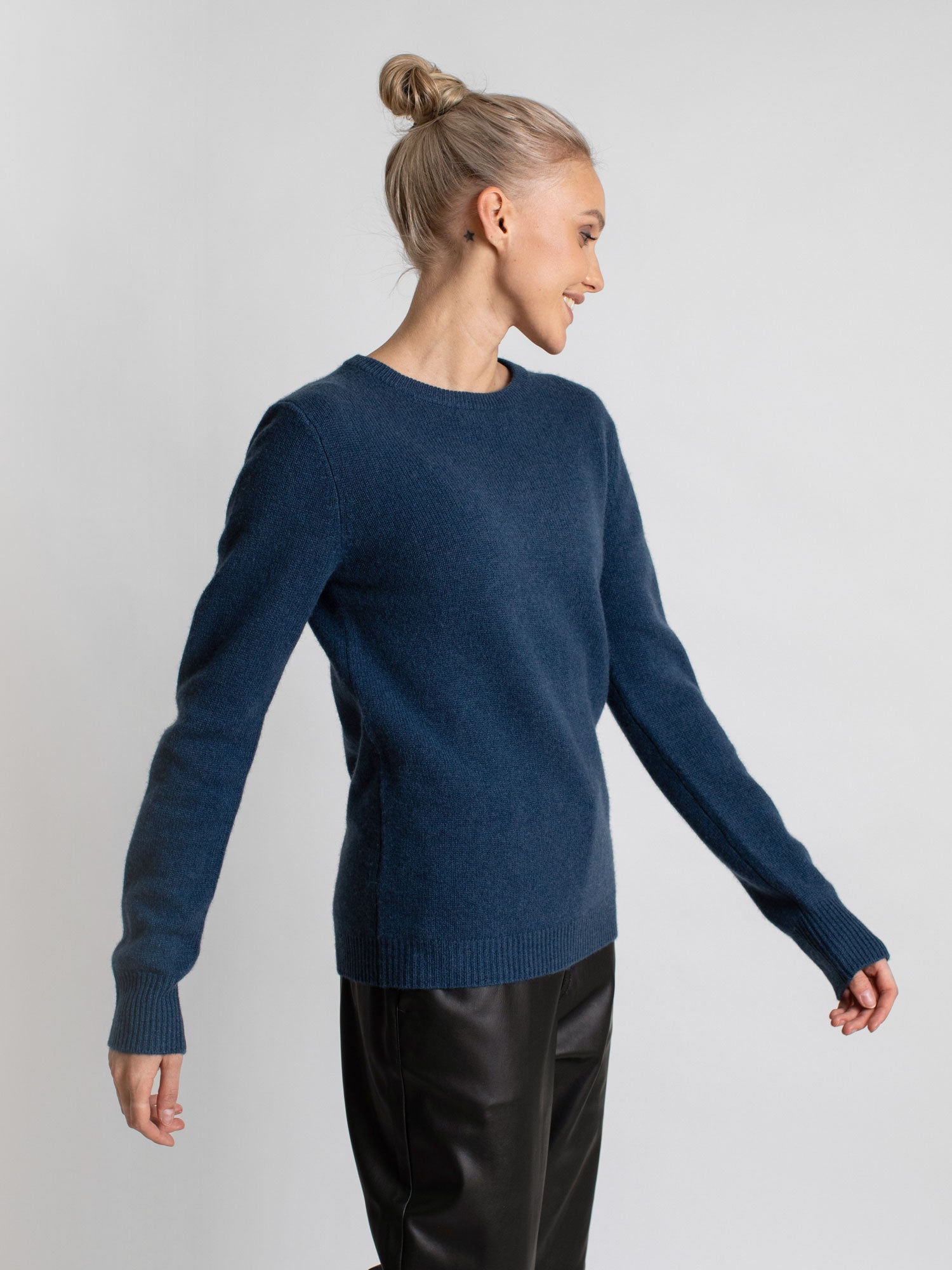Cashmere sweater 