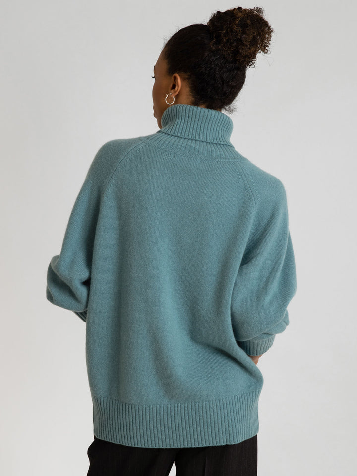 Turtle neck cashmere sweater Milano in 100% cashmere by Kashmna, color arctic blue/green. Scandinavian design.