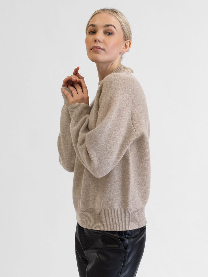 Toast - brown cashmere sweater "snowflake" in 100% pure cashmere. Scandinavian design by Kashmina