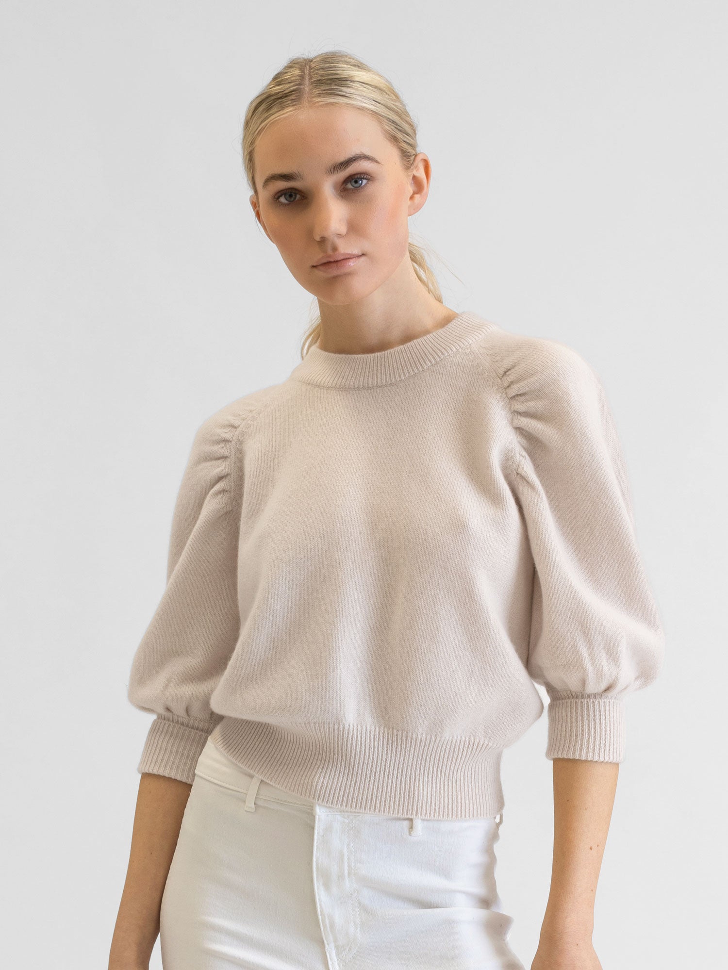 Cashmere sweater with pearls best sale