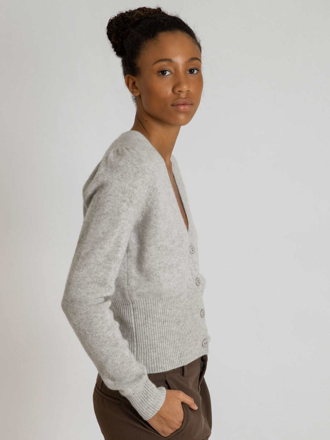 Cashmere cardigan puff sleeves, long sleeves, 100% pure cashmere, Scandinavian design, color: light grey
