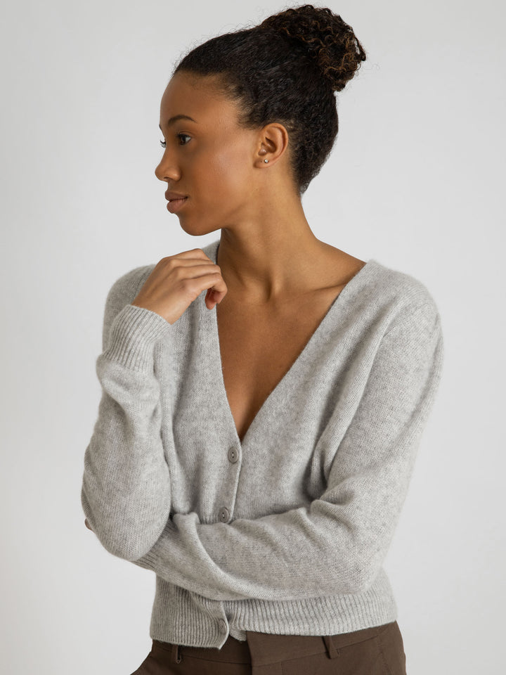 Cashmere cardigan puff sleeves, long sleeves, 100% pure cashmere, Scandinavian design, color: light grey