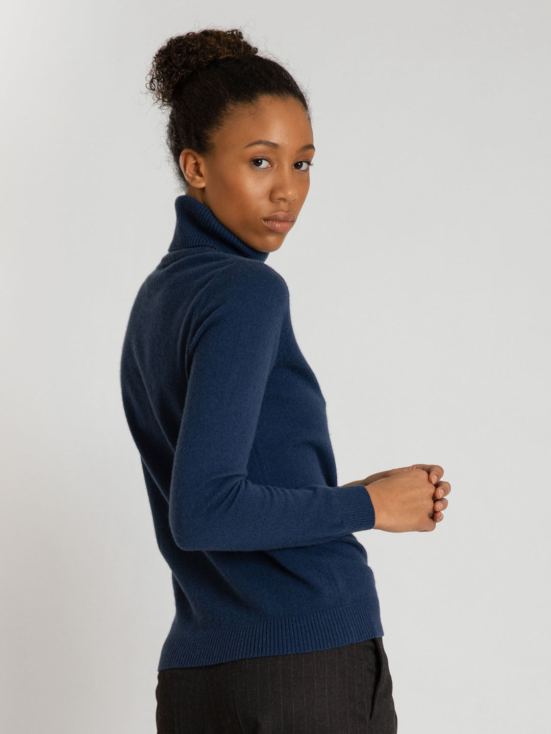 Turtleneck cashmere sweater, mountain blue color. 100% pure cashmere. Scandinavian design by KASHMINA of Norway.