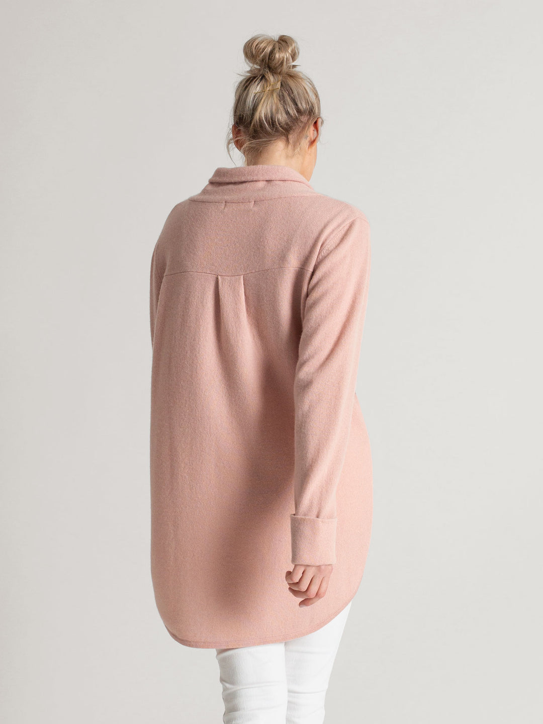 cashmere sweater Ida in 100% cashmere by Kashmina, rose glow color