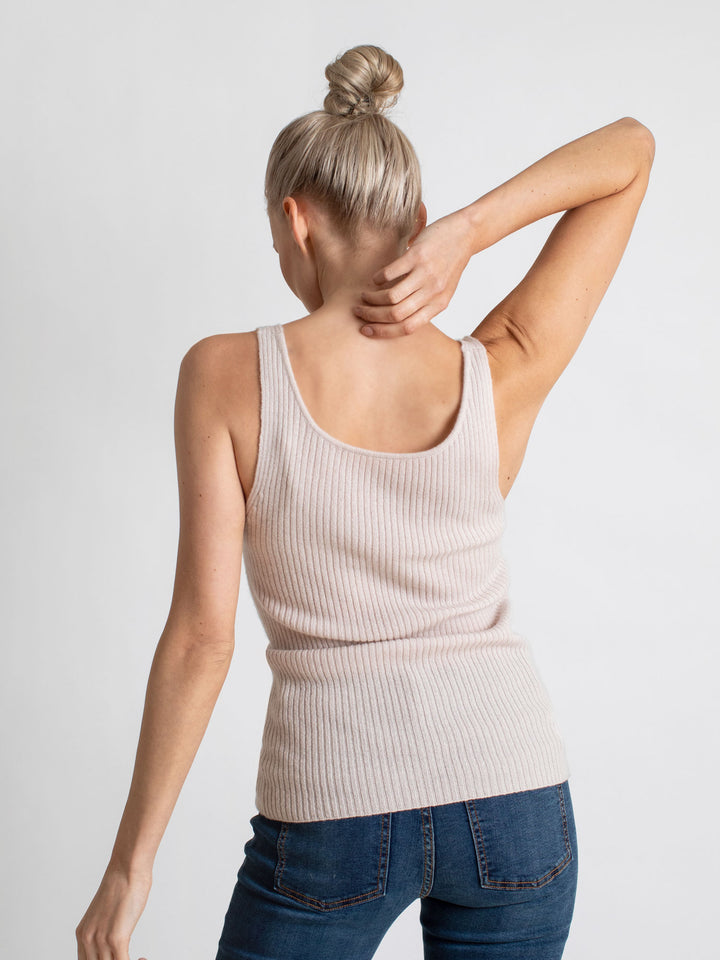 Cashmere singlet "Lilly", 100% cashmere rib knitted