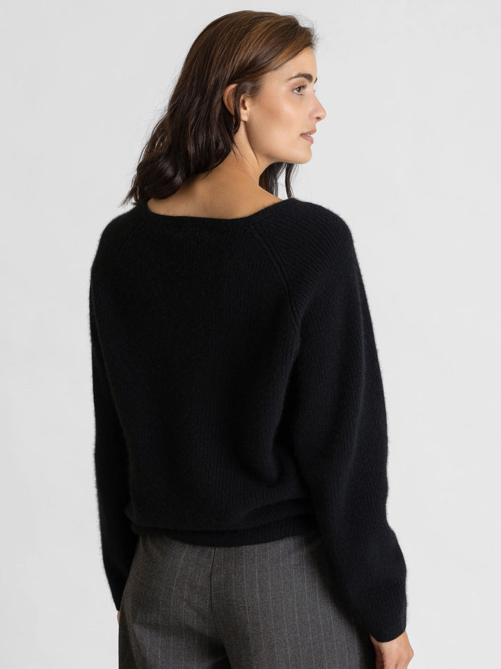 Cashmere sweater, long sleeved, rib knit, 100% pure cashmere, non itching, supersoft, warm, black