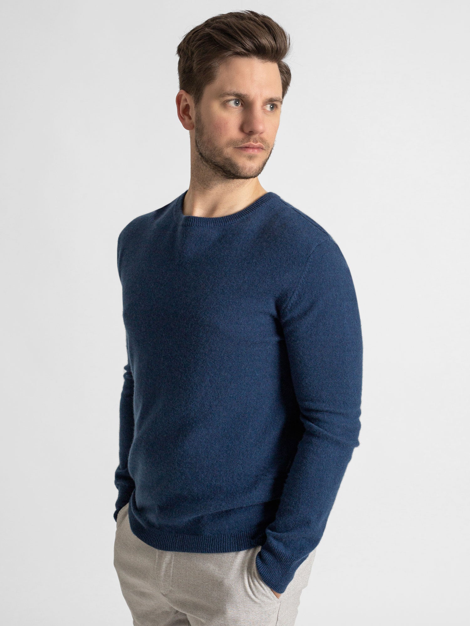 Men's blue cashmere sweater hotsell