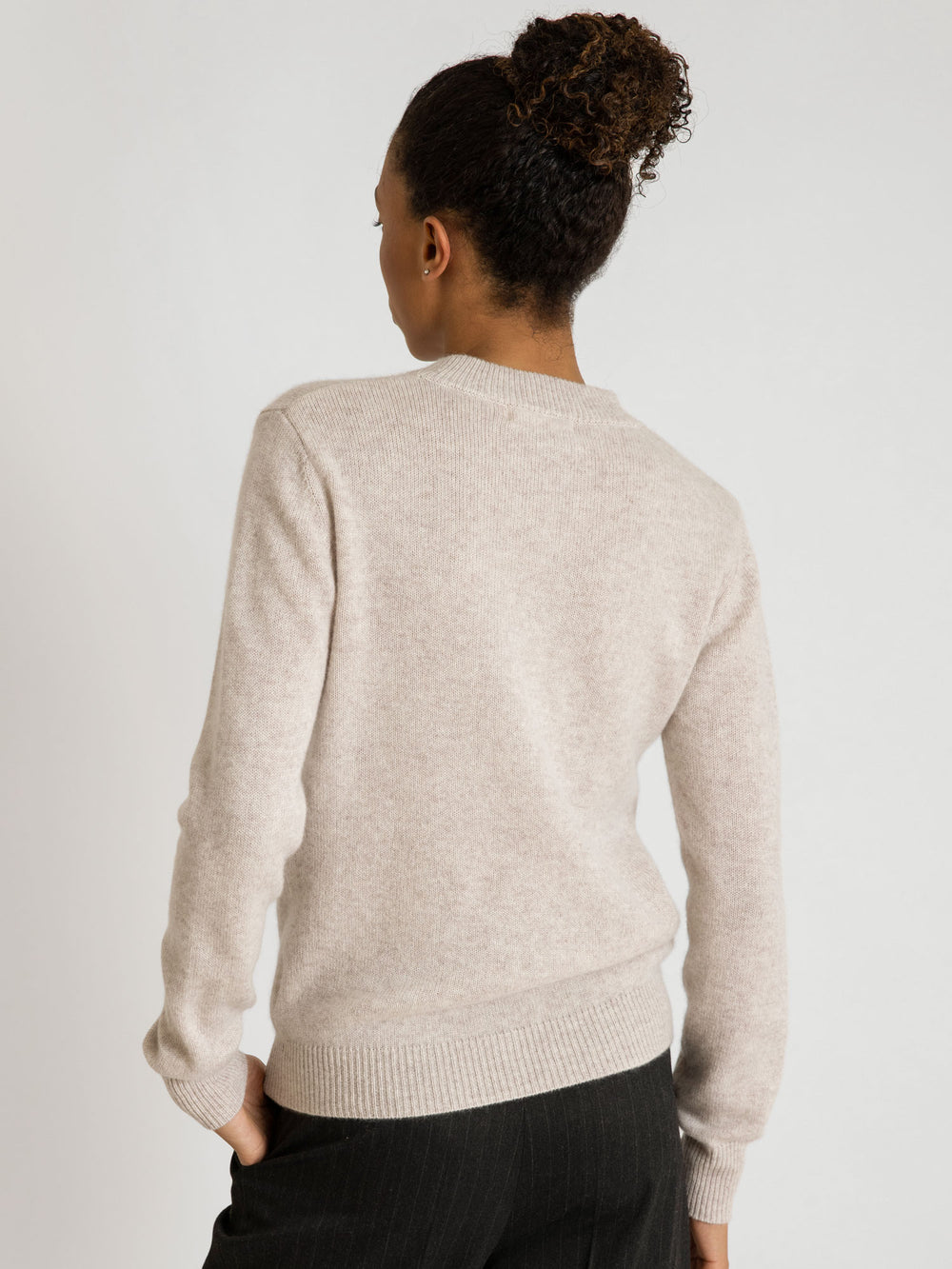 Cashmere round neck sweater Sofia Long beige 100% pure cashmere. Scandinavian design. Color: beige