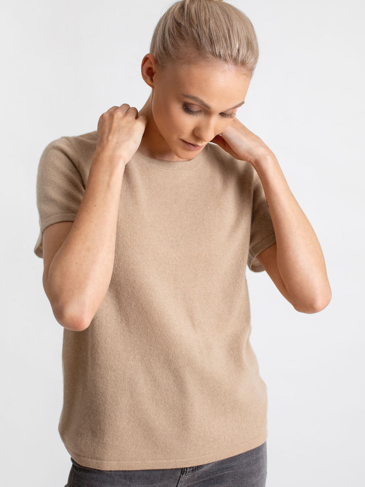 cashmere t-shirt tee shirt sand sustainable fashion luxury quality norwegian design
