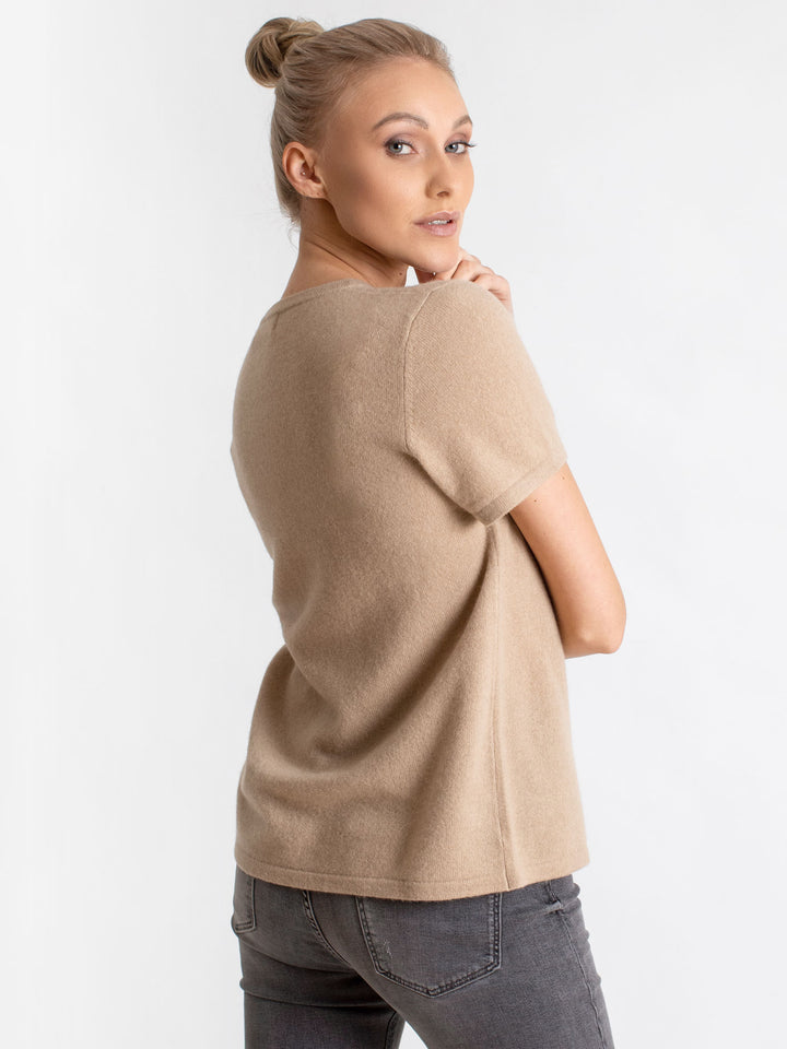 cashmere t-shirt tee shirt sand sustainable fashion luxury quality norwegian design