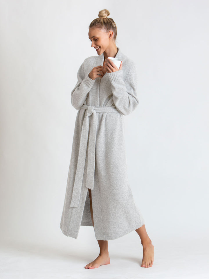 cashmere robe from kashmina, 100% pure cashmere wool, comfort, light grey