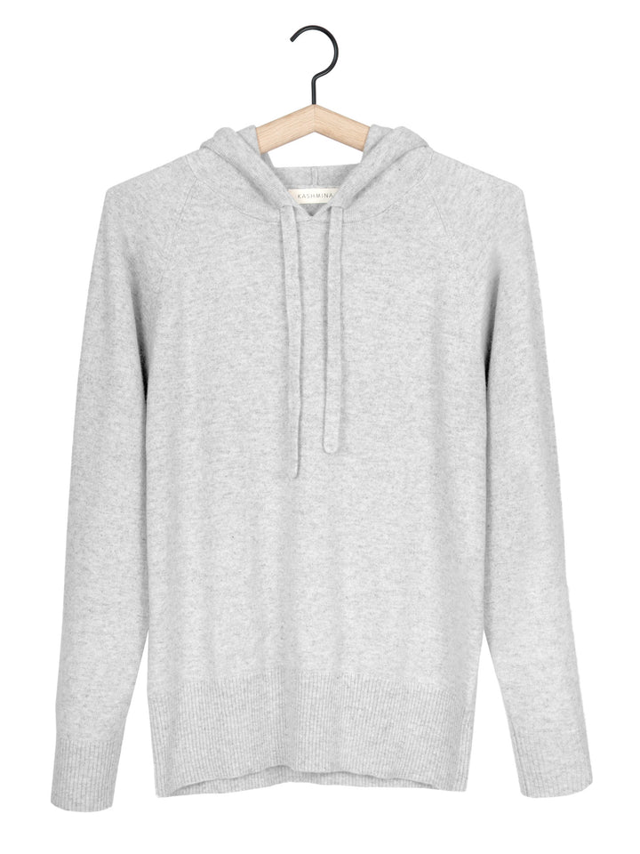 Cashmere hoodie "Lux Hoodie" in 100% pure cashmere. Scandinavian design by Kashmina. Color: Light Grey.