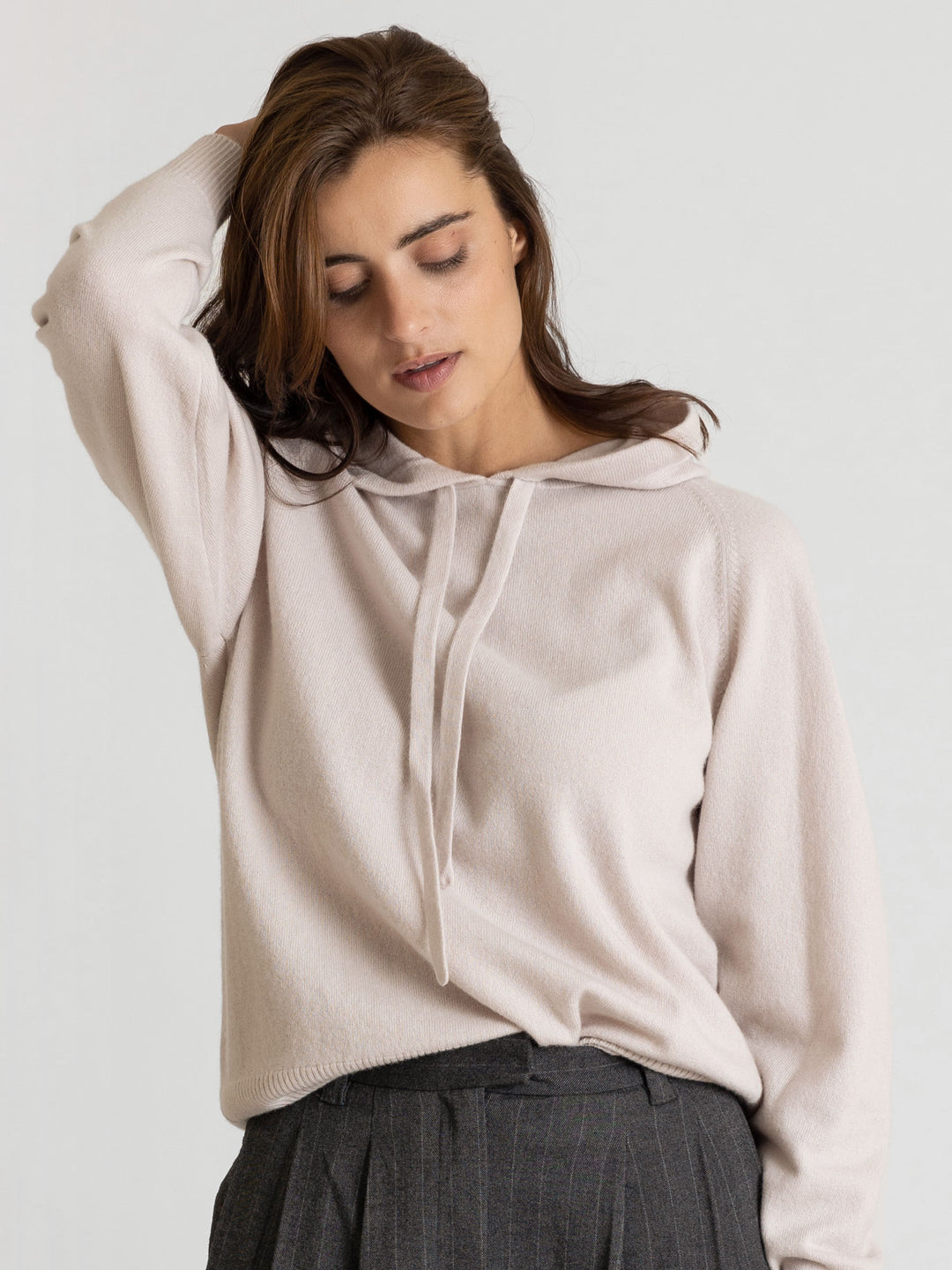 cashmere hoodie 100% pure cashmere. Color pearl, beige.