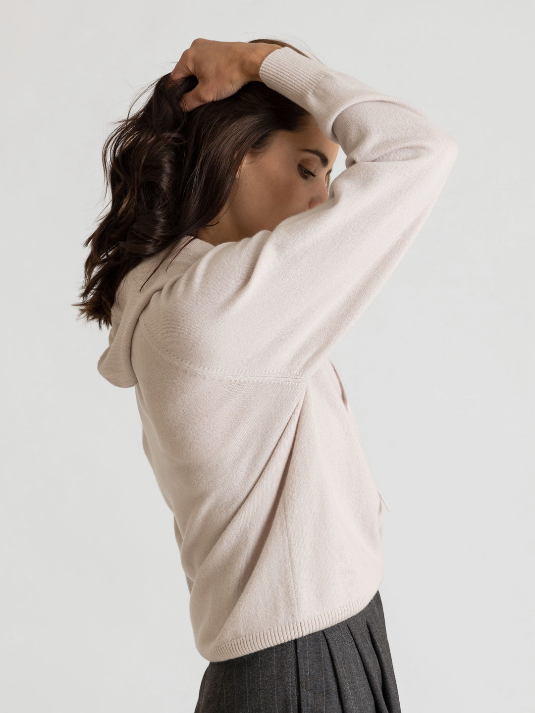 cashmere hoodie 100% pure cashmere. Color pearl, beige.